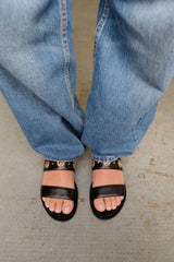 BLACK STUDS